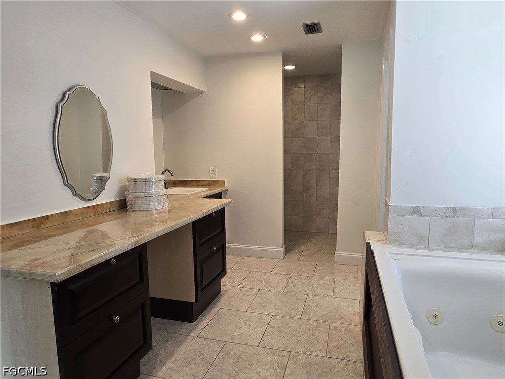 8512 Chatham Street Fort Myers FL 33907 2026015126 image19