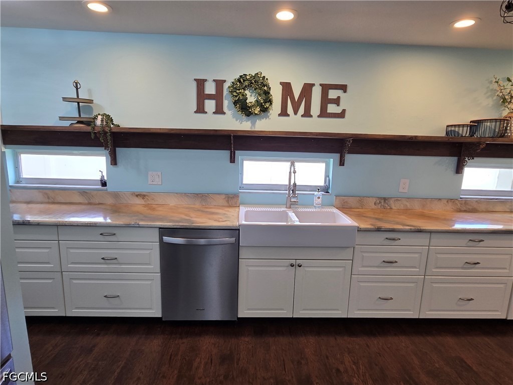 8512 Chatham Street Fort Myers FL 33907 2026015126 image8