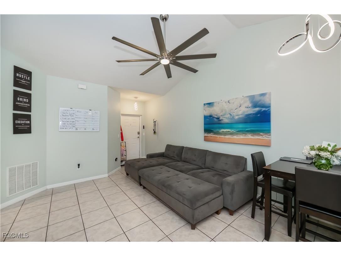 8513 Bernwood Cove Loop #212 Fort Myers FL 33966 2025019346 image5