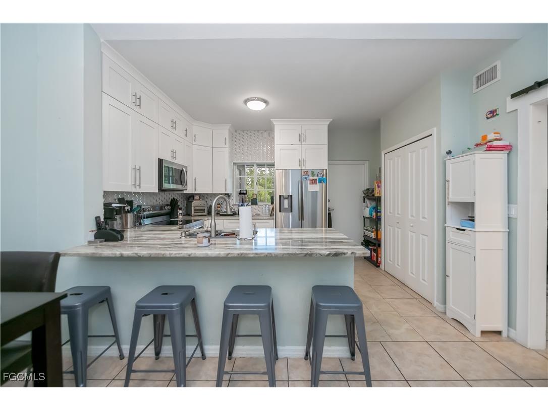 8513 Bernwood Cove Loop #212 Fort Myers FL 33966 2025019346 image8