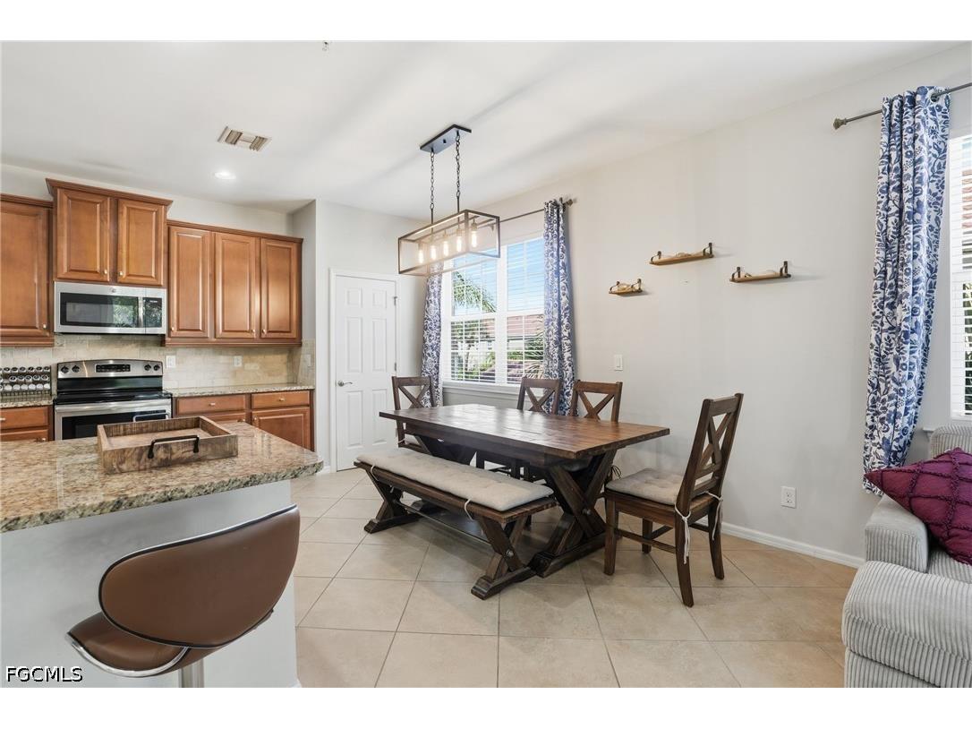 8515 Oakshade Circle #201 Fort Myers FL 33919 2026019659 image10
