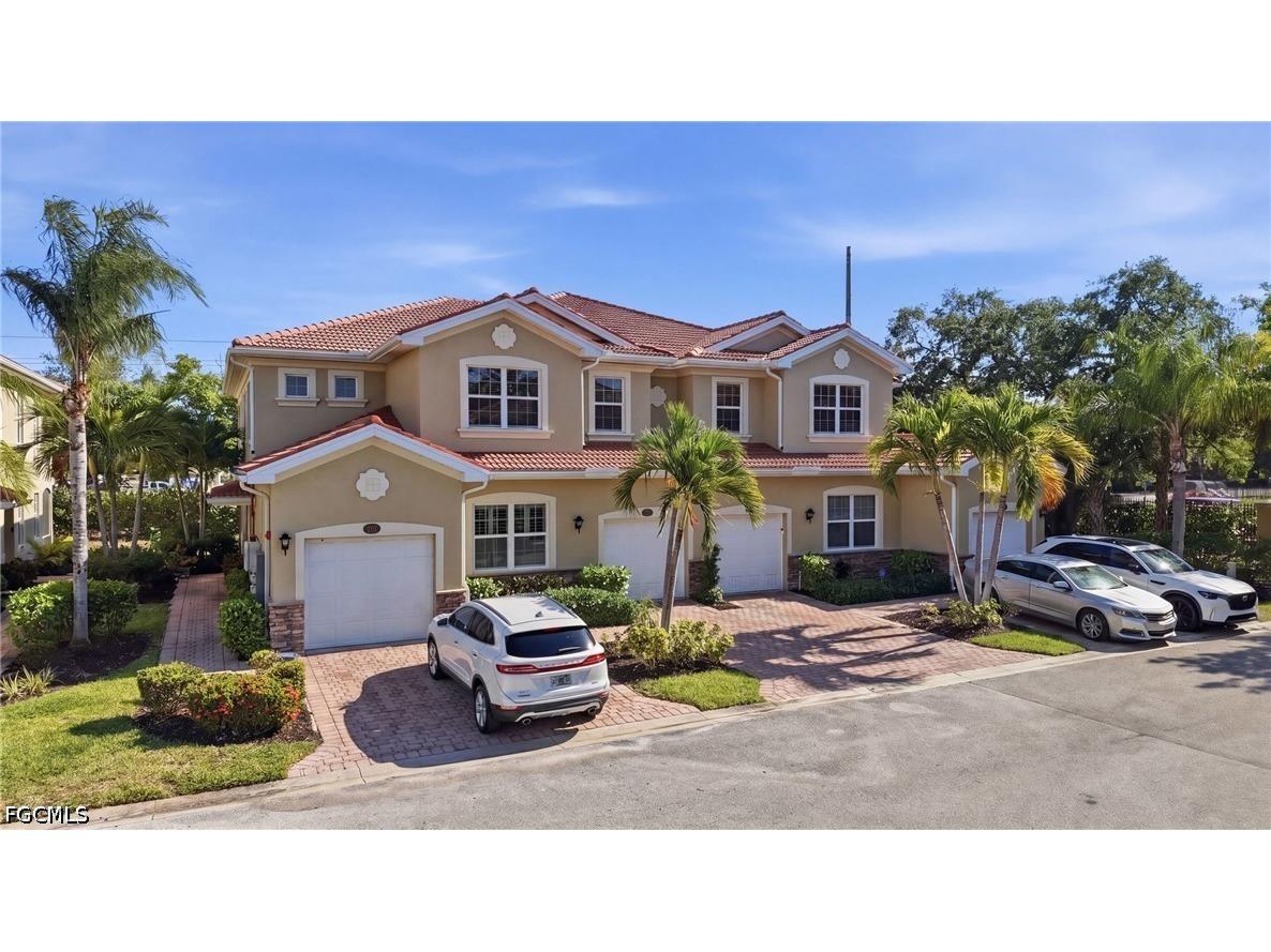 8515 Oakshade Circle #201 Fort Myers FL 33919 2026019659 image2
