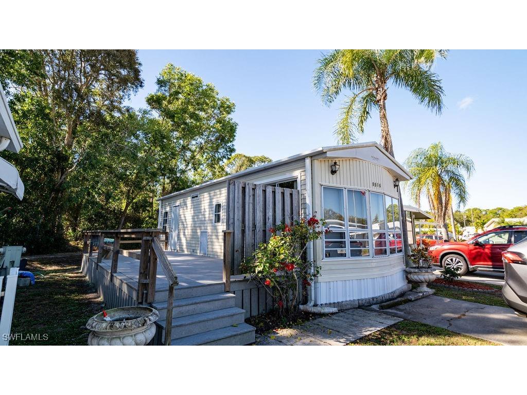 8516 Pepperwood Drive Estero FL 33928 226001884 image2