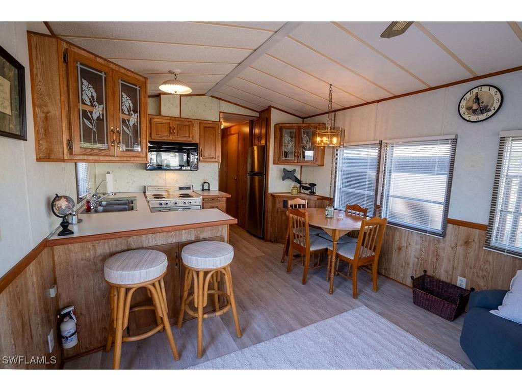 8516 Pepperwood Drive Estero FL 33928 226001884 image6