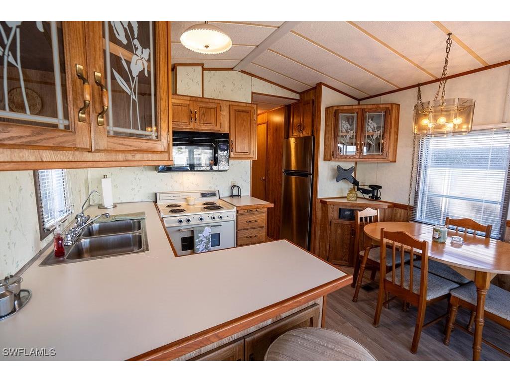 8516 Pepperwood Drive Estero FL 33928 226001884 image7