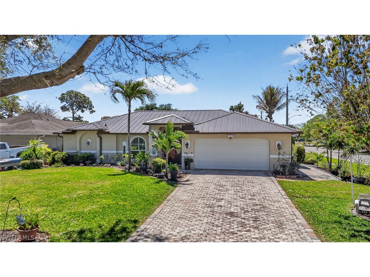 8518 Cypress Drive S Fort Myers FL 33967 226011970 image1