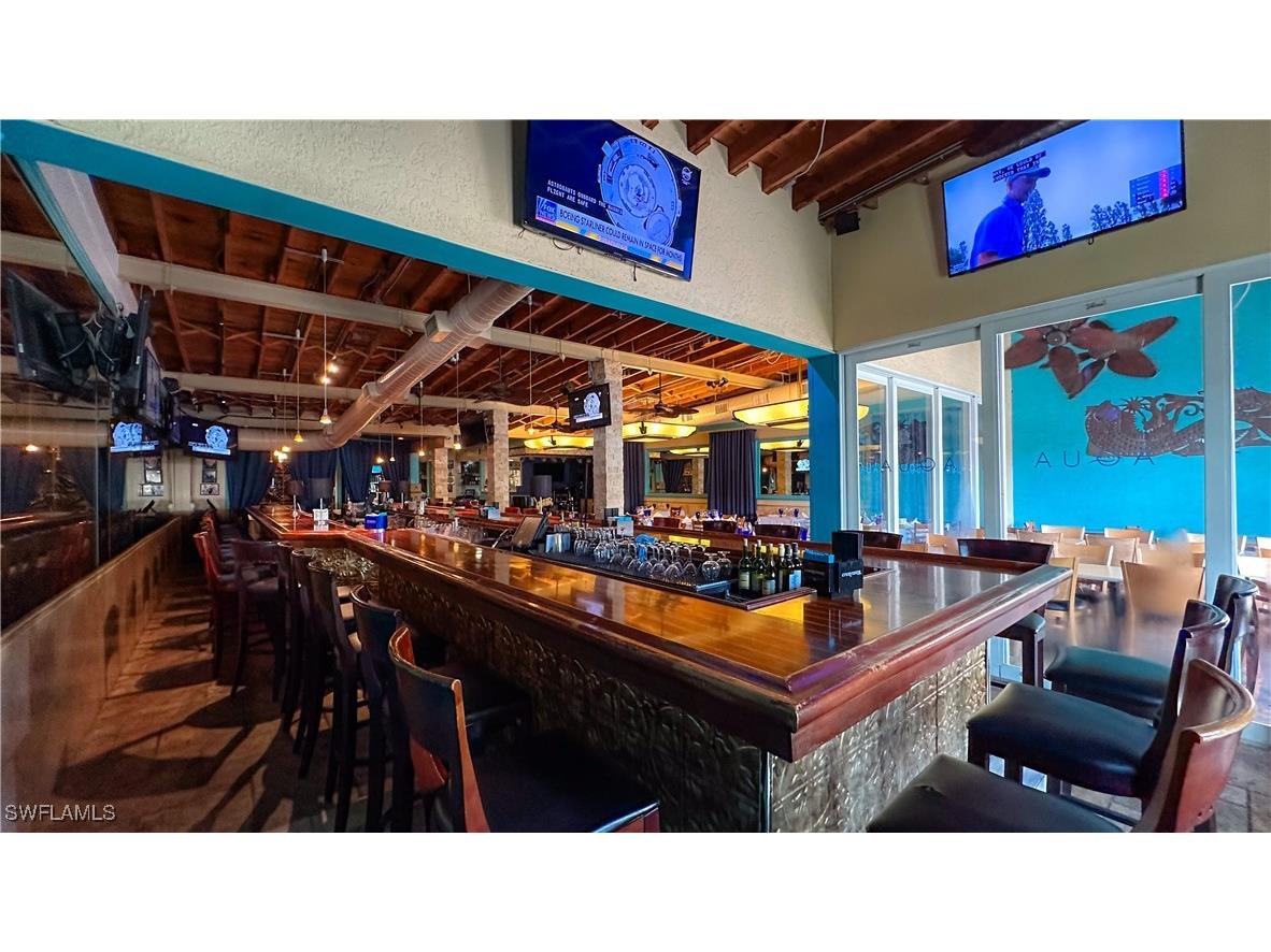 852 5th Avenue S Naples FL 34102 225083806 image4