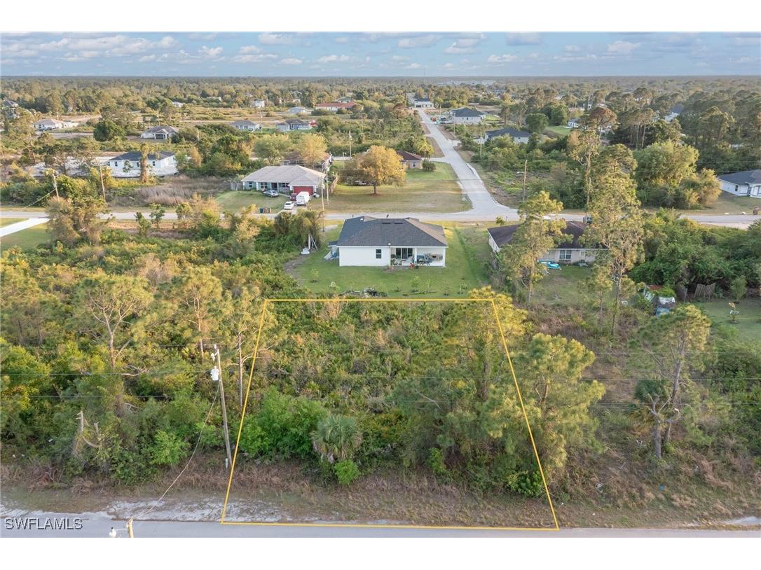 852 Chantilly Street E Lehigh Acres FL 33974 225025485 image1