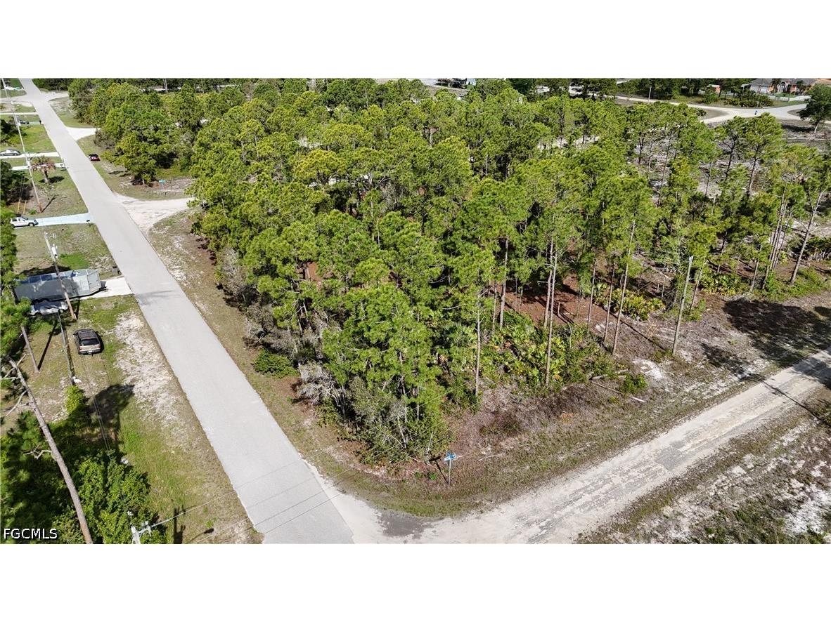 852 Gaylord Avenue S Lehigh Acres FL 33974 2026015753 image2