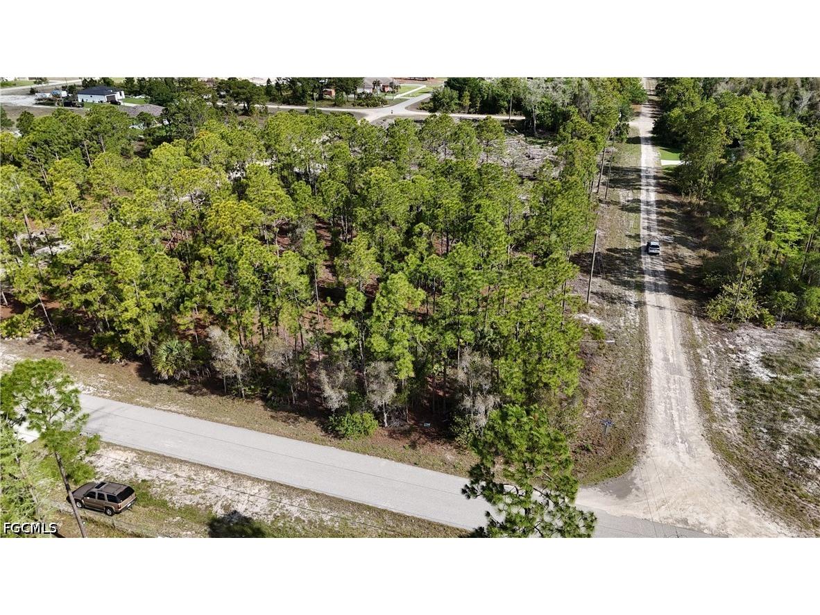 852 Gaylord Avenue S Lehigh Acres FL 33974 2026015753 image5