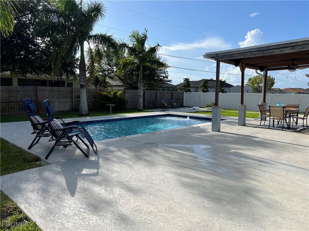 852 NE 7th Place Cape Coral FL 33909 2025016714 image5
