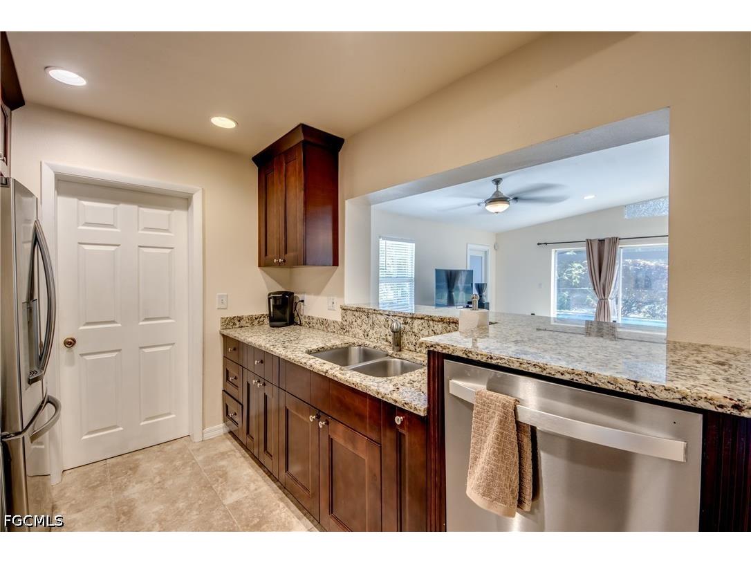 8524 Dartmouth Street Fort Myers FL 33907 2026021758 image11
