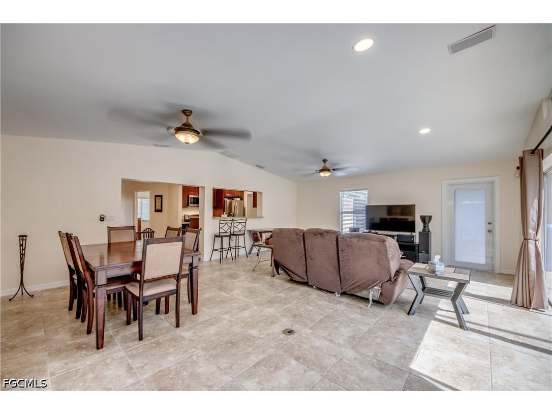 8524 Dartmouth Street Fort Myers FL 33907 2026021758 image18