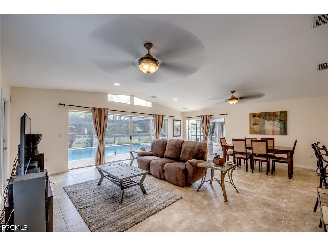 8524 Dartmouth Street Fort Myers FL 33907 2026021758 image19