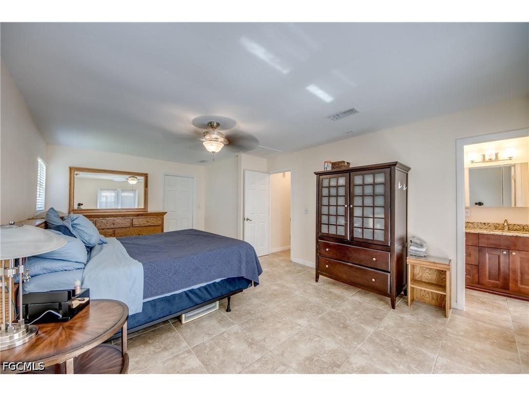 8524 Dartmouth Street Fort Myers FL 33907 2026021758 image25