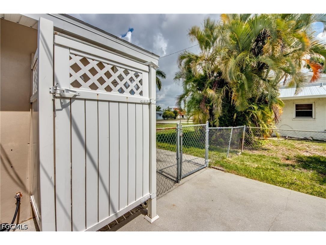 8524 Dartmouth Street Fort Myers FL 33907 2026021758 image40