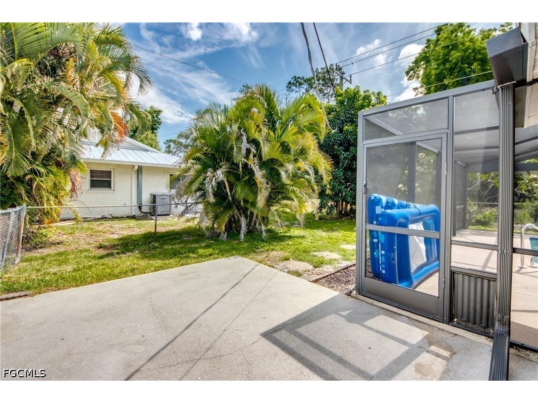 8524 Dartmouth Street Fort Myers FL 33907 2026021758 image41