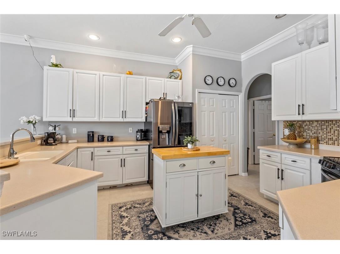 8524 Laurel Lakes Boulevard Naples FL 34119 226004792 image8