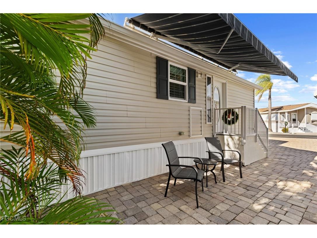 8528 Pepperwood Drive Estero FL 33928 2025022058 image2