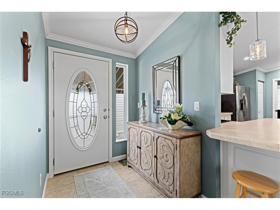 8528 Pepperwood Drive Estero FL 33928 2025022058 image4