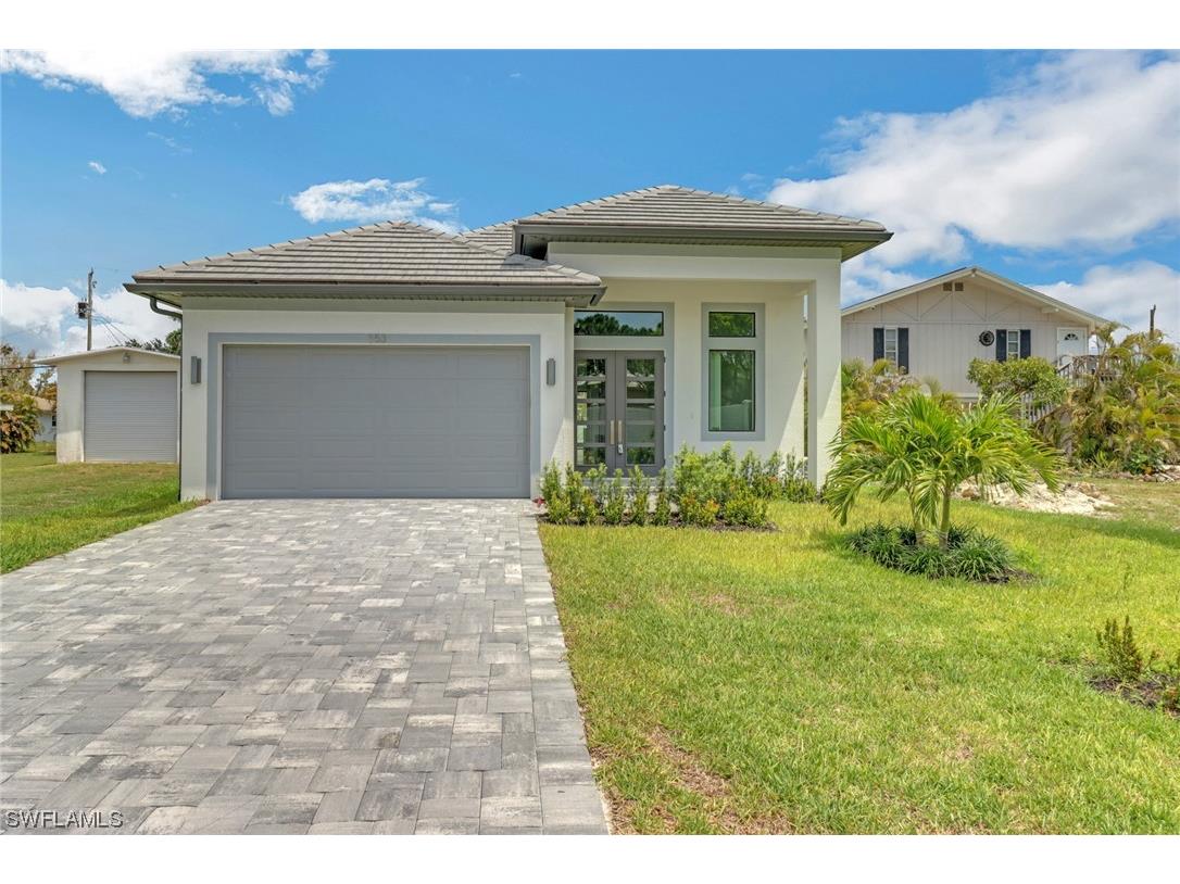 853 91st Avenue N Naples FL 34108 223032568 image1