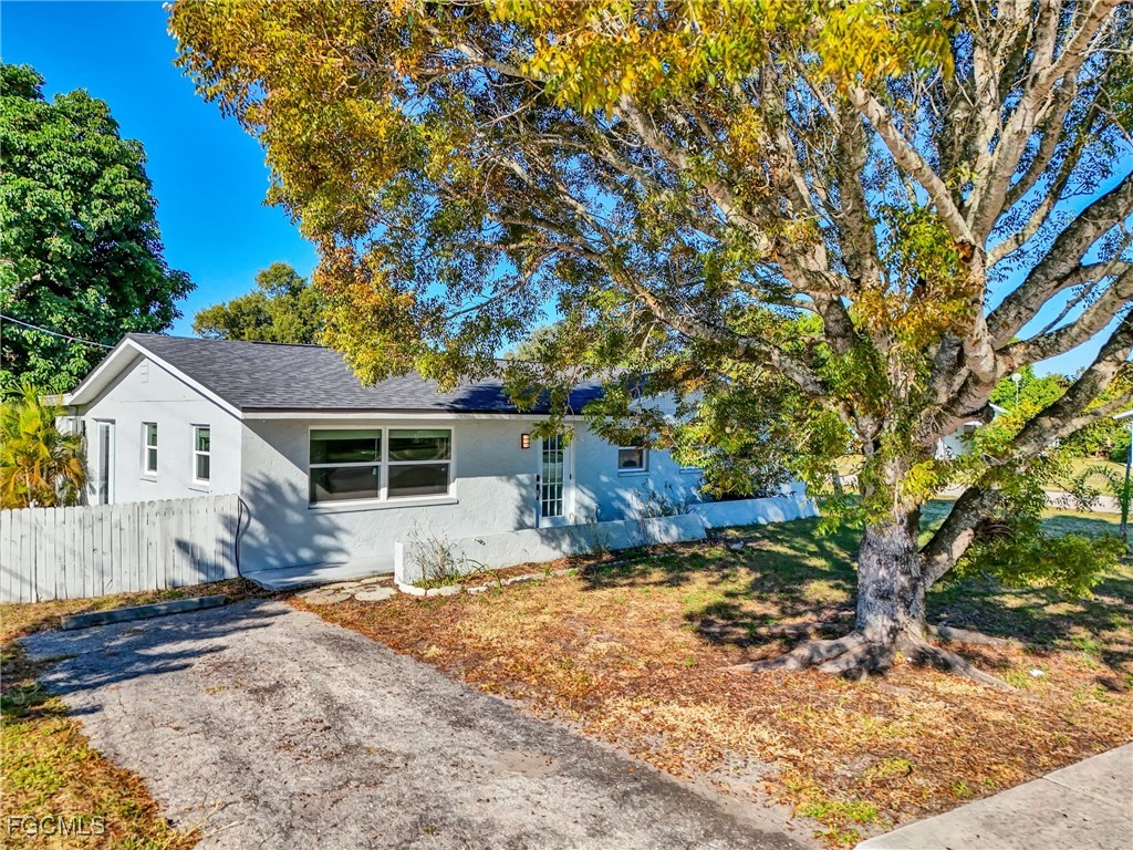 853 Java Plum Avenue North Fort Myers FL 33903 2025022201 image2