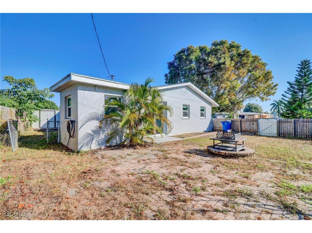 853 Java Plum Avenue North Fort Myers FL 33903 2025022201 image5