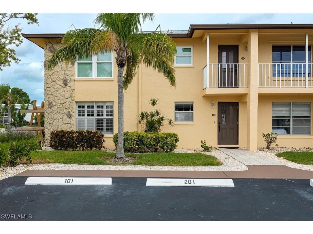 853 SE 46th Lane #101 Cape Coral FL 33904 223069187 image1