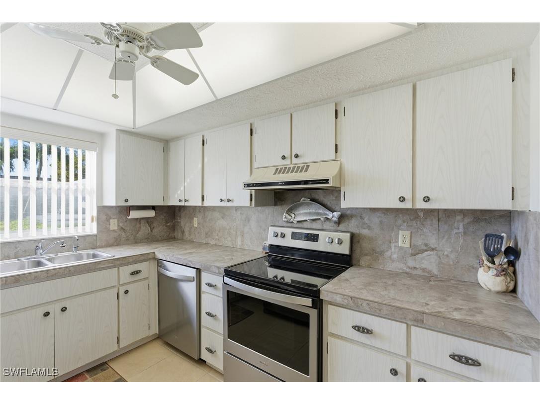853 SE 46th Lane #105 Cape Coral FL 33904 226003480 image13