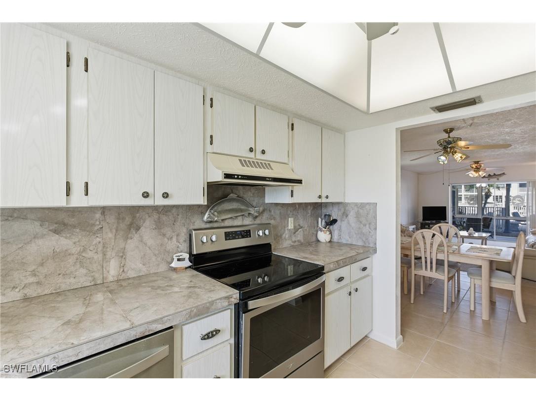 853 SE 46th Lane #105 Cape Coral FL 33904 226003480 image14