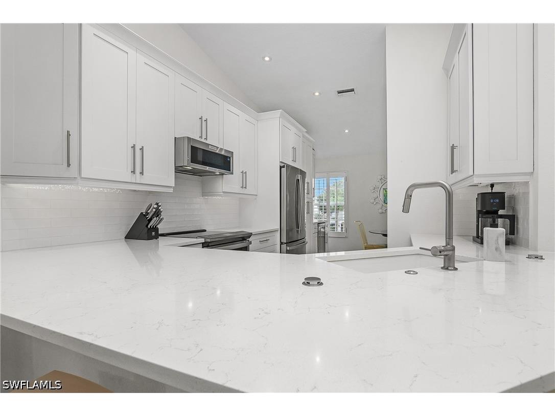 853 Tanbark Drive #201 Naples FL 34108 226013521 image11