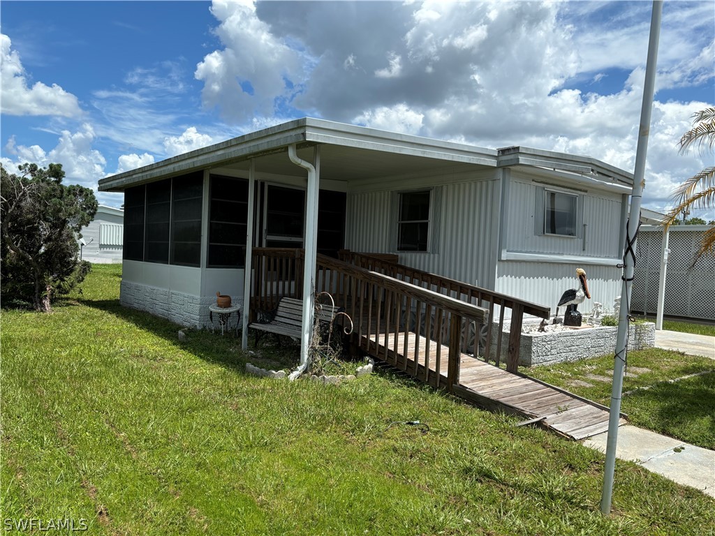 853 Winterest Drive North Fort Myers FL 33917 224058847 image1