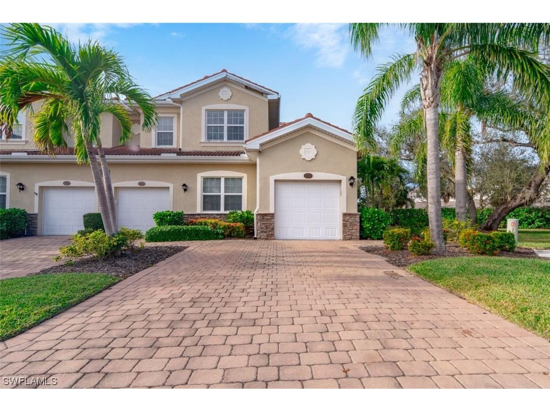 8531 Oakshade Circle #202 Fort Myers FL 33919 224002018 image1