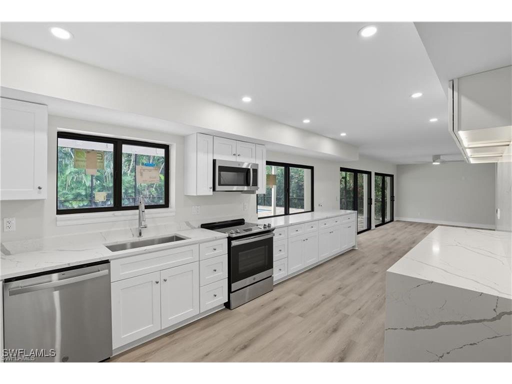 8531 Yorkshire Lane Fort Myers FL 33919 225075736 image10