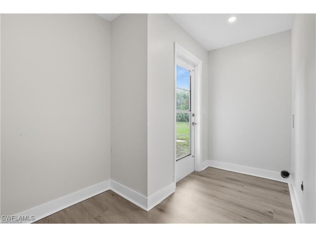 8531 Yorkshire Lane Fort Myers FL 33919 225075736 image14