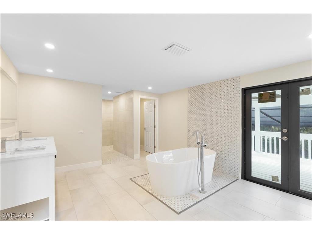 8531 Yorkshire Lane Fort Myers FL 33919 225075736 image19