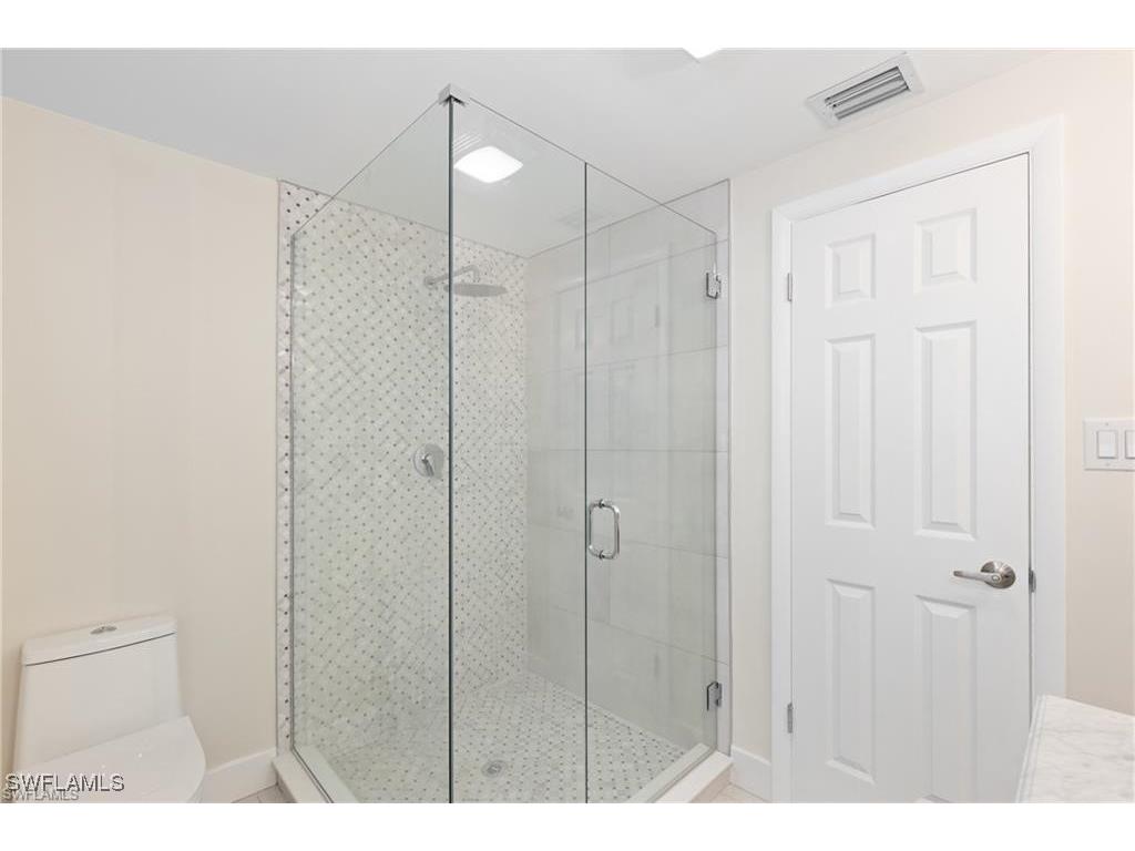 8531 Yorkshire Lane Fort Myers FL 33919 225075736 image22