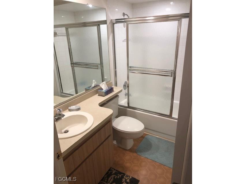 8534 Charter Club Circle #8 Fort Myers FL 33919 2025017859 image11