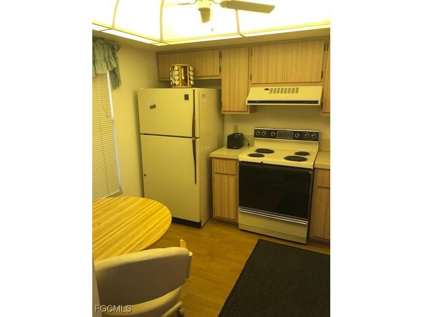 8534 Charter Club Circle #8 Fort Myers FL 33919 2025017859 image7