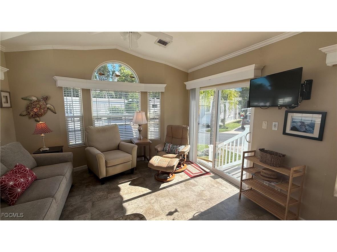 8539 Pepperwood Drive Estero FL 33928 2025015851 image11