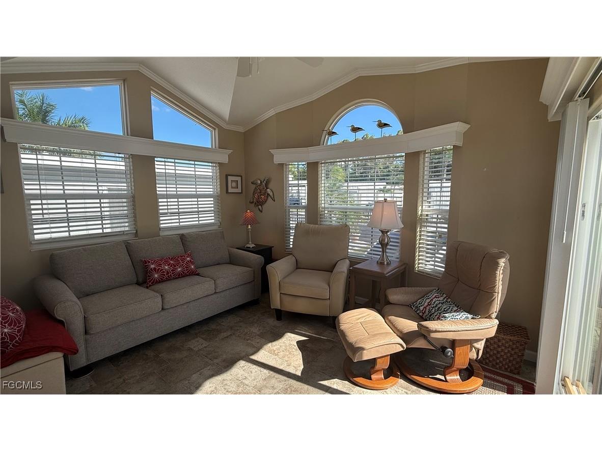 8539 Pepperwood Drive Estero FL 33928 2025015851 image9