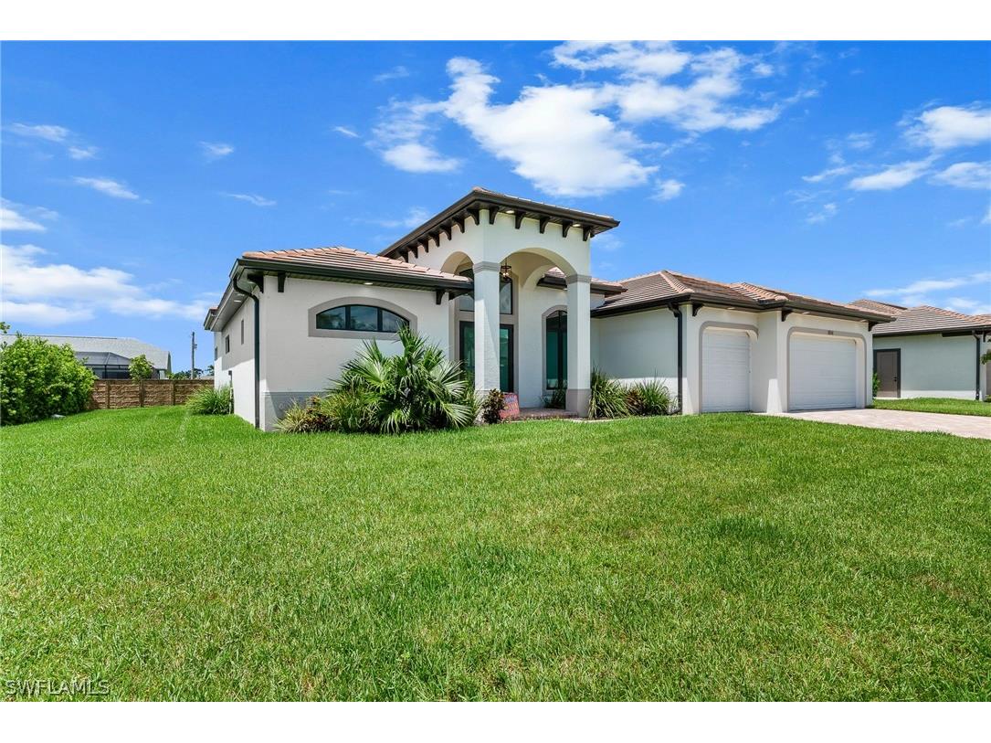 854 Palmetto Pointe Circle Cape Coral FL 33991 224058136 image1
