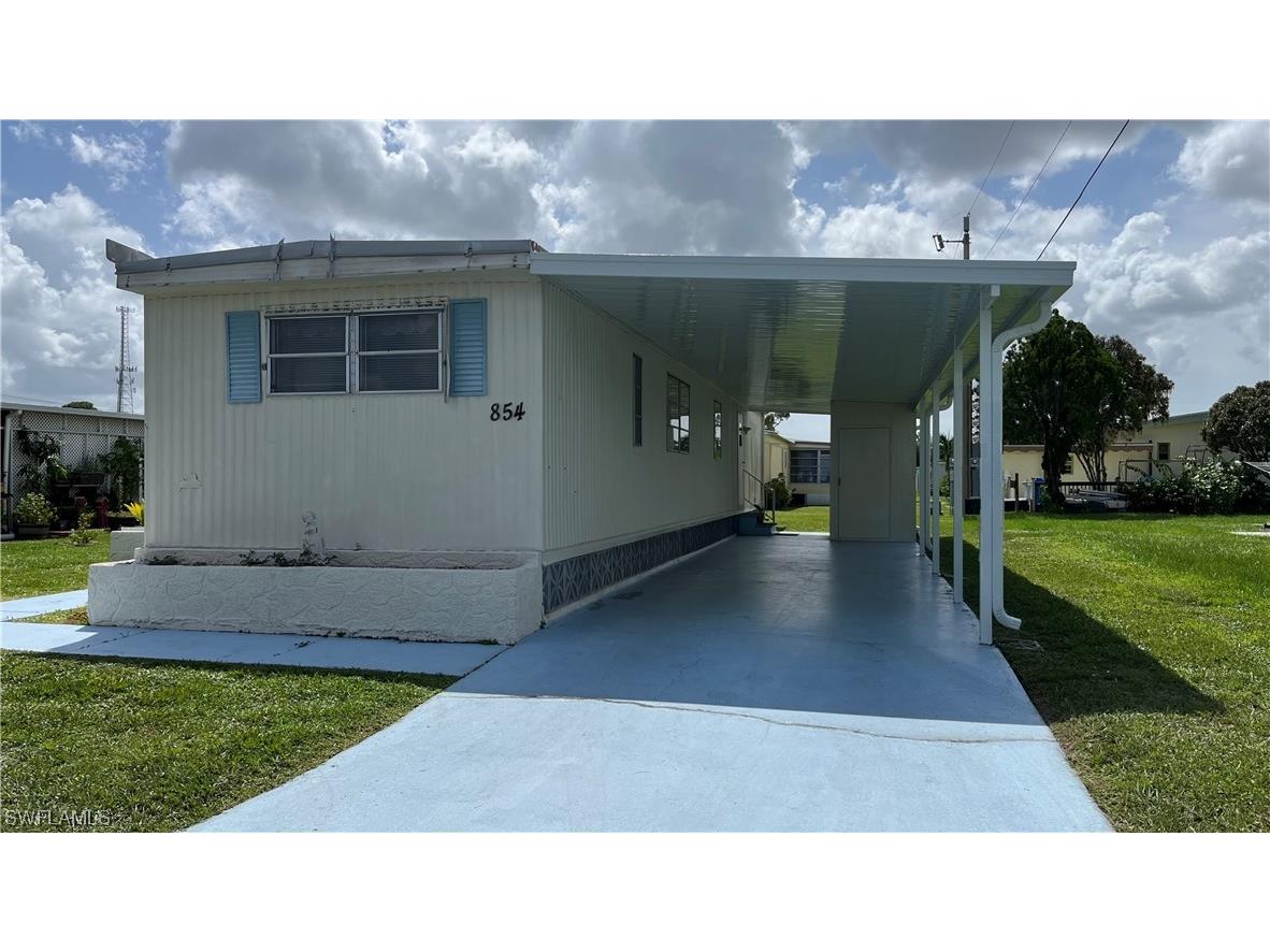 854 Winterest Drive North Fort Myers FL 33917 223054135 image1