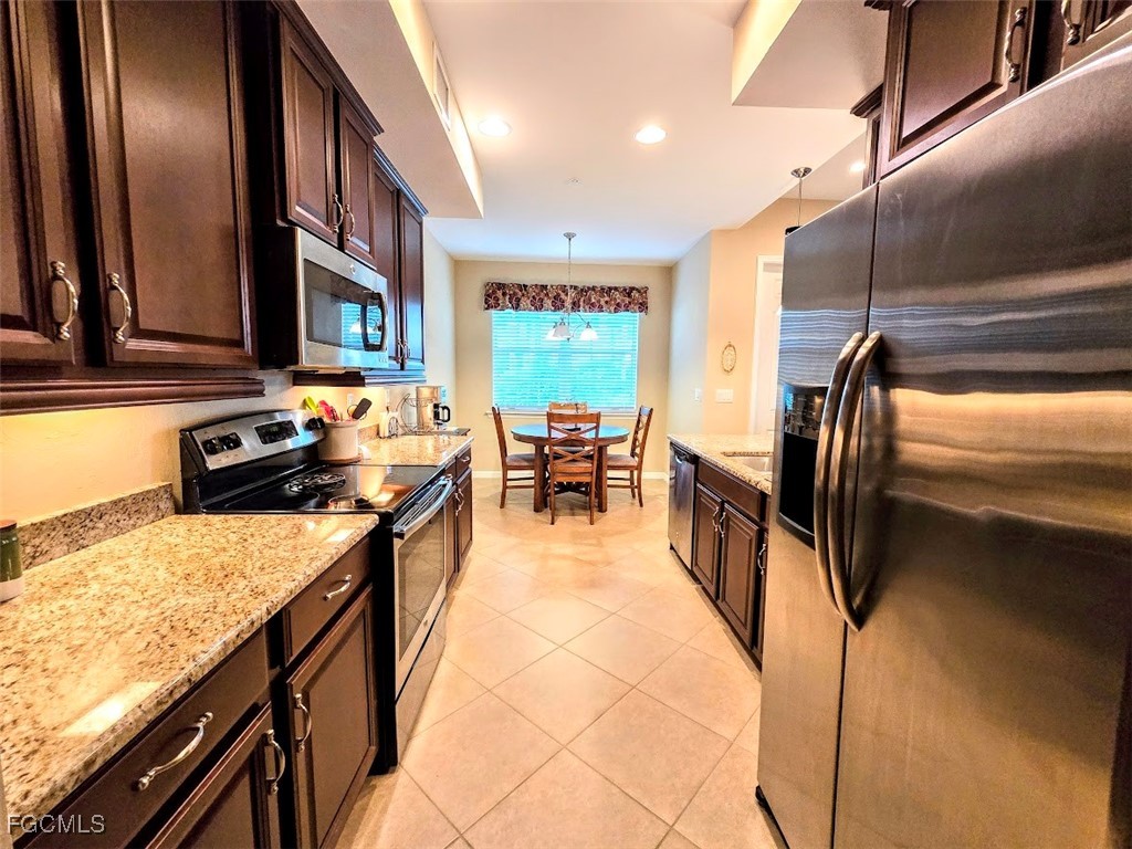 8541 Oakshade Circle #1 Fort Myers FL 33919 2025012991 image11