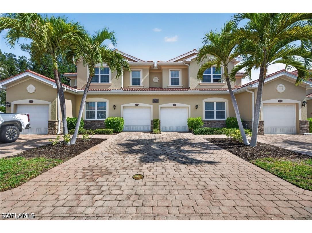 8541 Oakshade Circle #2 Fort Myers FL 33919 226018140 image1