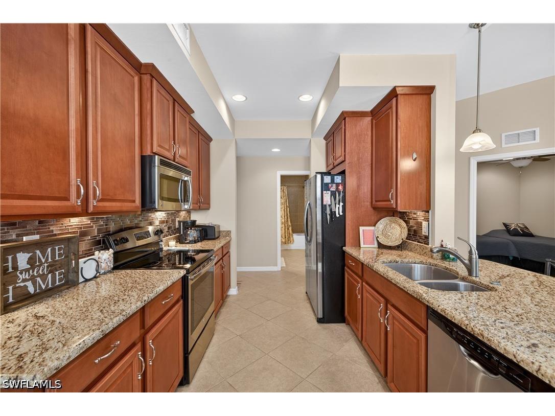 8541 Oakshade Circle #2 Fort Myers FL 33919 226018140 image10