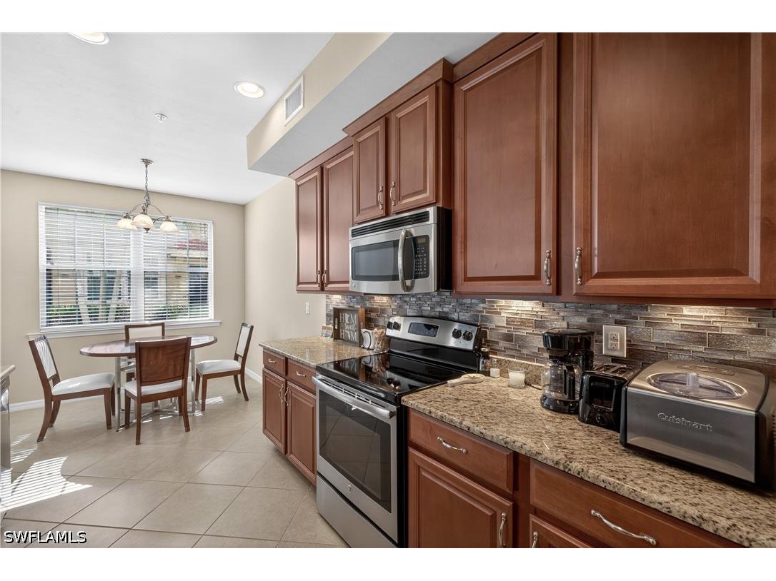 8541 Oakshade Circle #2 Fort Myers FL 33919 226018140 image11