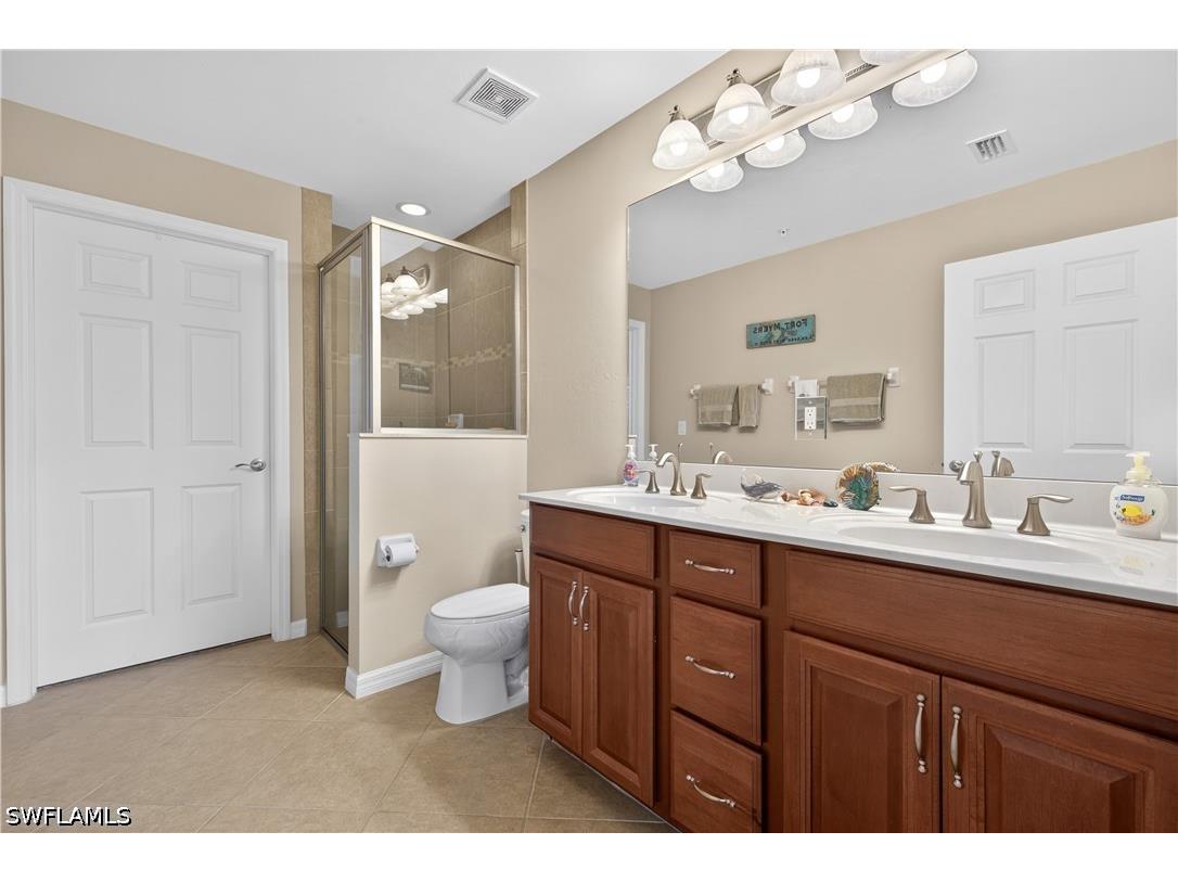 8541 Oakshade Circle #2 Fort Myers FL 33919 226018140 image16