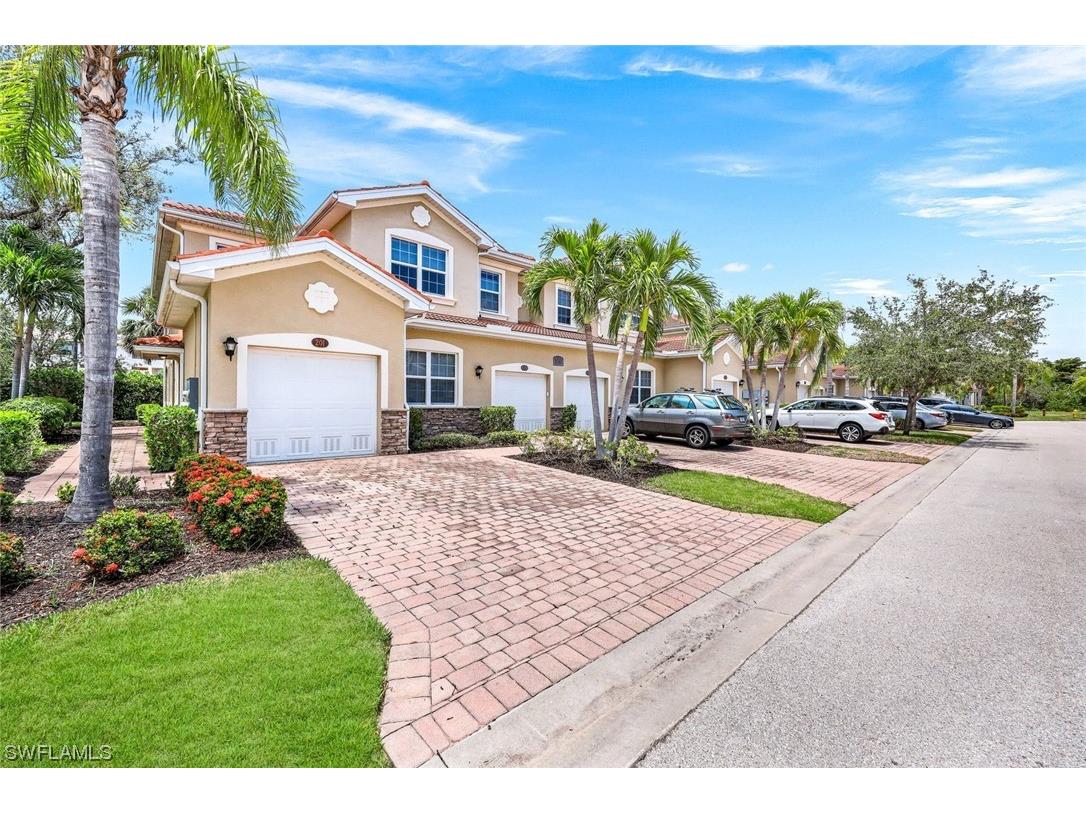8541 Oakshade Circle #3 Fort Myers FL 33919 223042401 image1