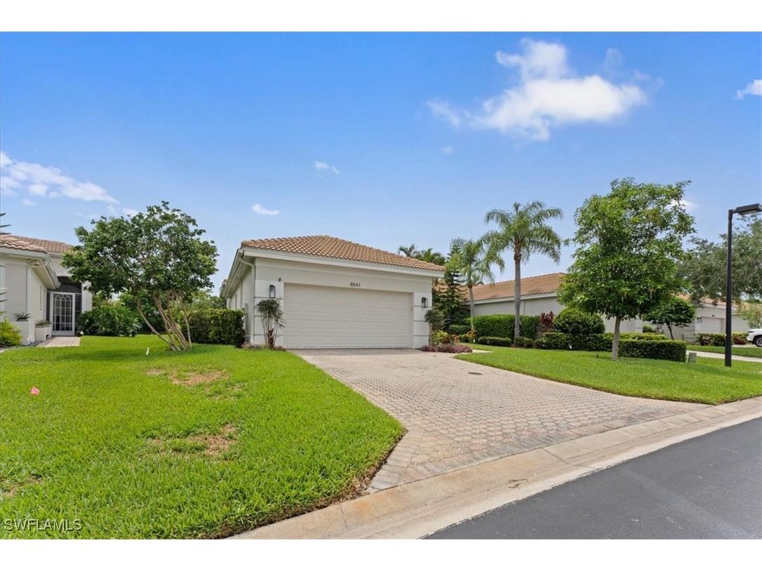 8541 Pepper Tree Way Naples FL 34114 225053447 image3